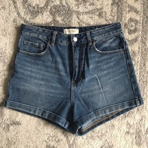 PacSun Medium Wash High Waisted Mom Shorts 29
